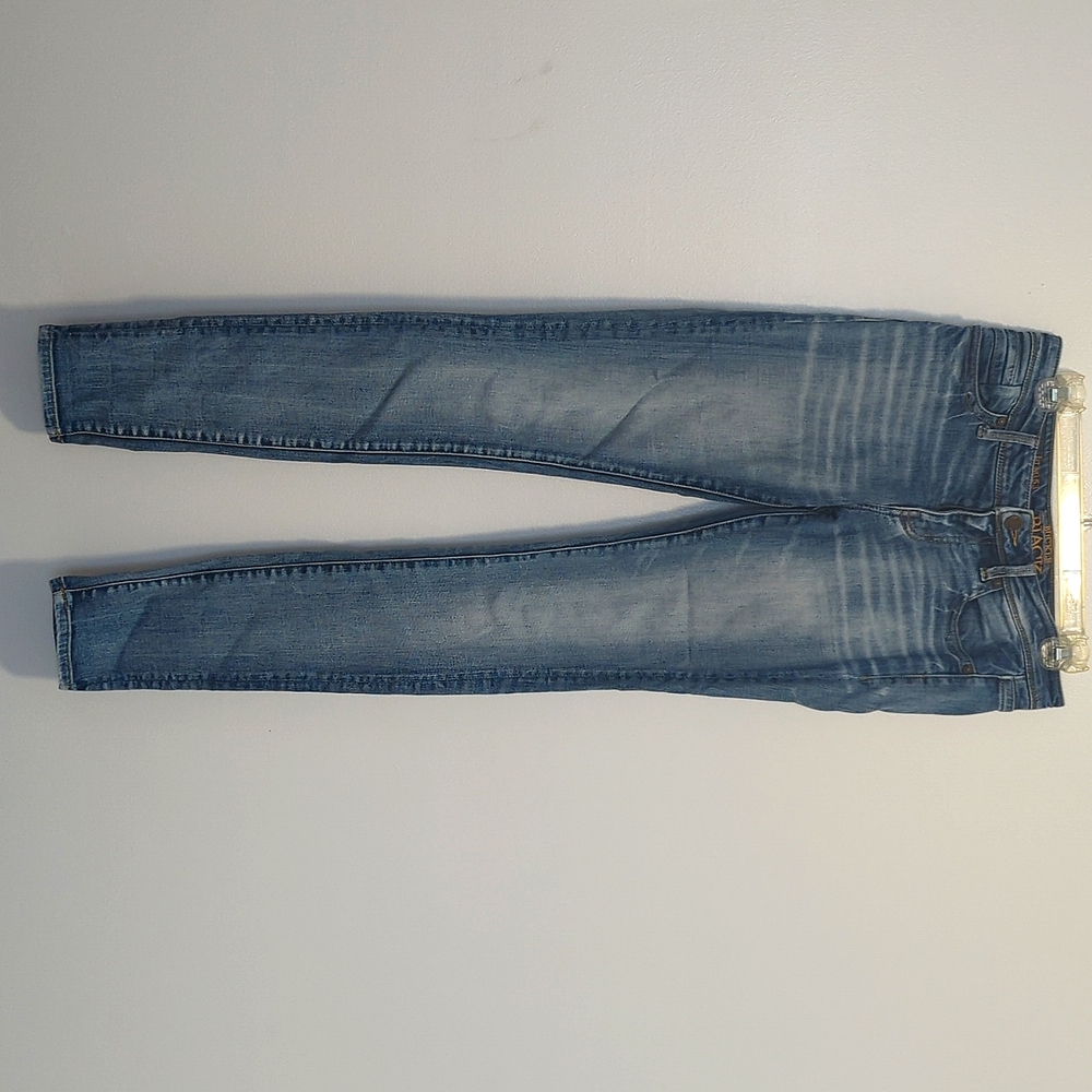 Size 26, Buckle Black, style 53 skinny jeans